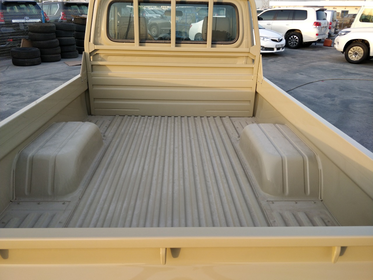 Toyota Land Cruiser Pickup 2020